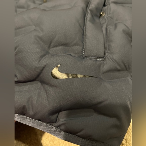 Nike Golf Jacket - Picture 6 of 11